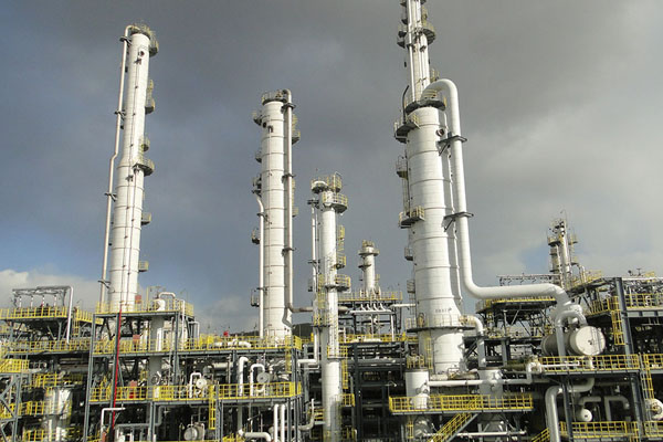 煙臺(tái)萬(wàn)華環(huán)氧丙烷裝置防腐保溫完成后外景